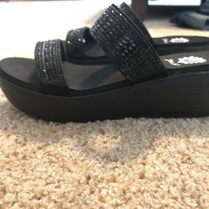 Yellow Box Sandals **Barely Worn-Practically New**